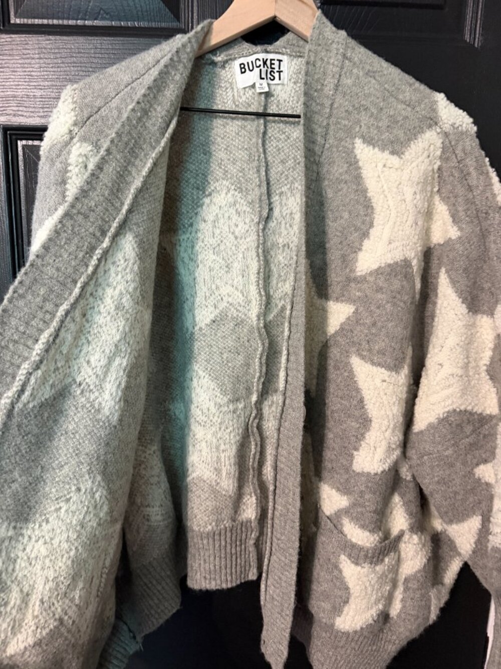 NWOT Buket List Oversized Heavy Weight Cardigan Sweater Gray White Medium - Picture 2 of 5